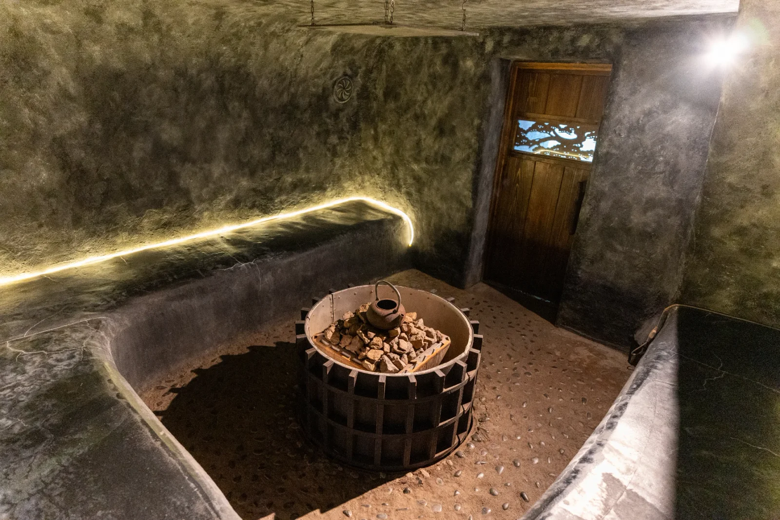 JIKON SAUNA TOKYO