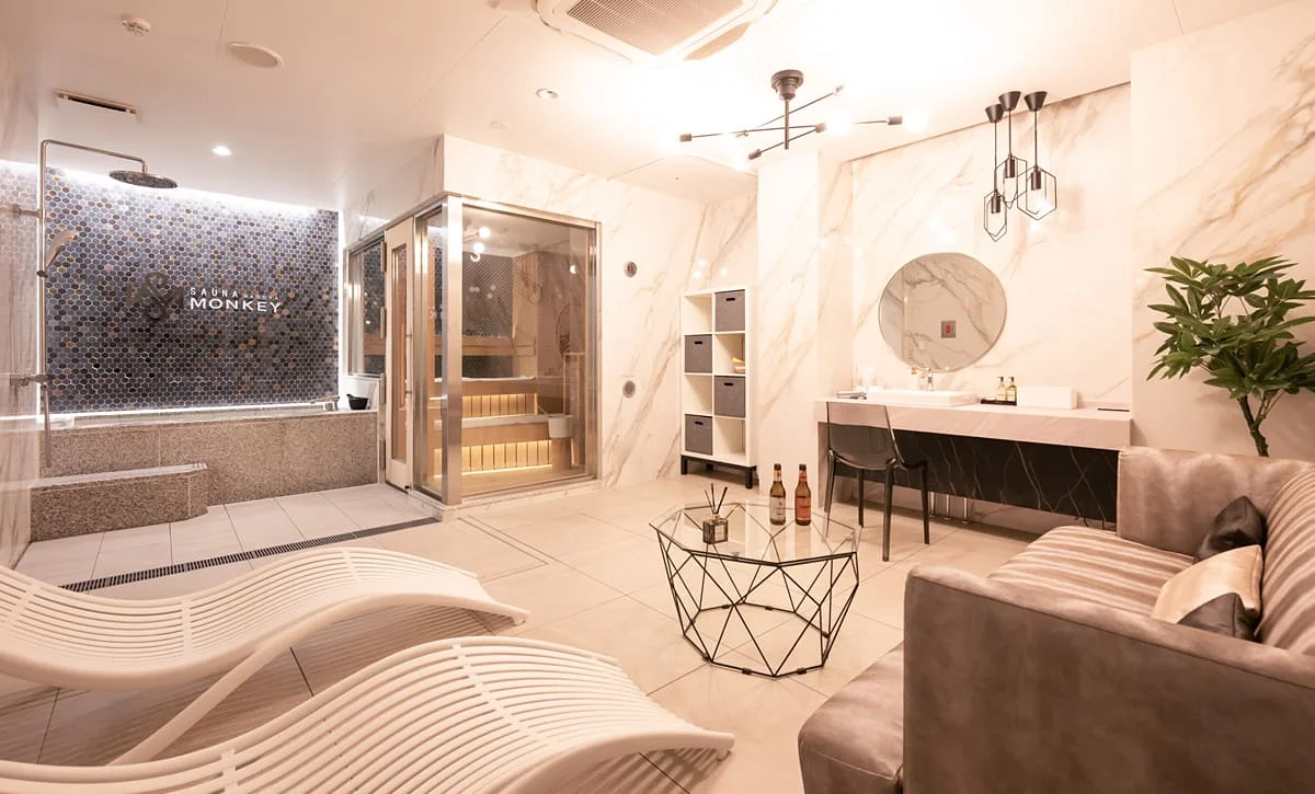 MONKEY SUITE PRIVATE SAUNA