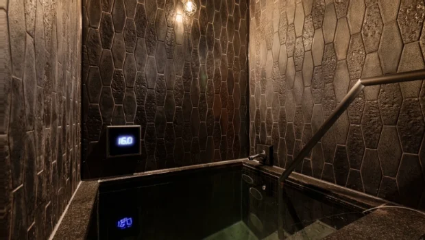 Hot Rockin' SAUNA