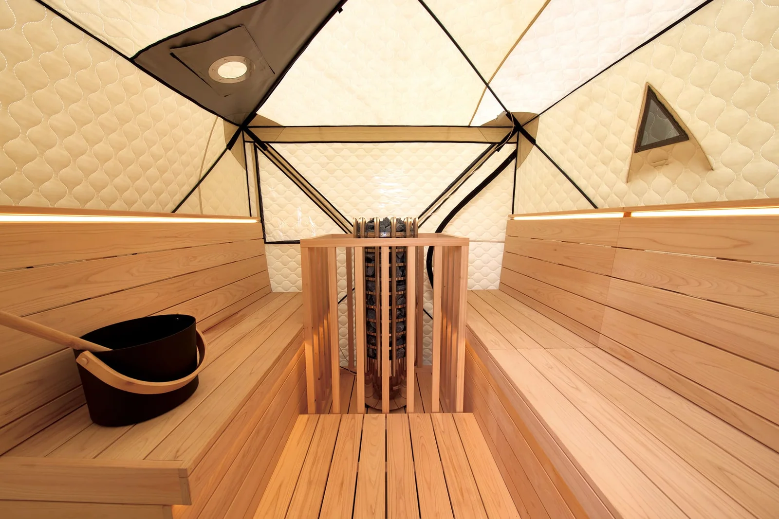 IZA SAUNA osaka