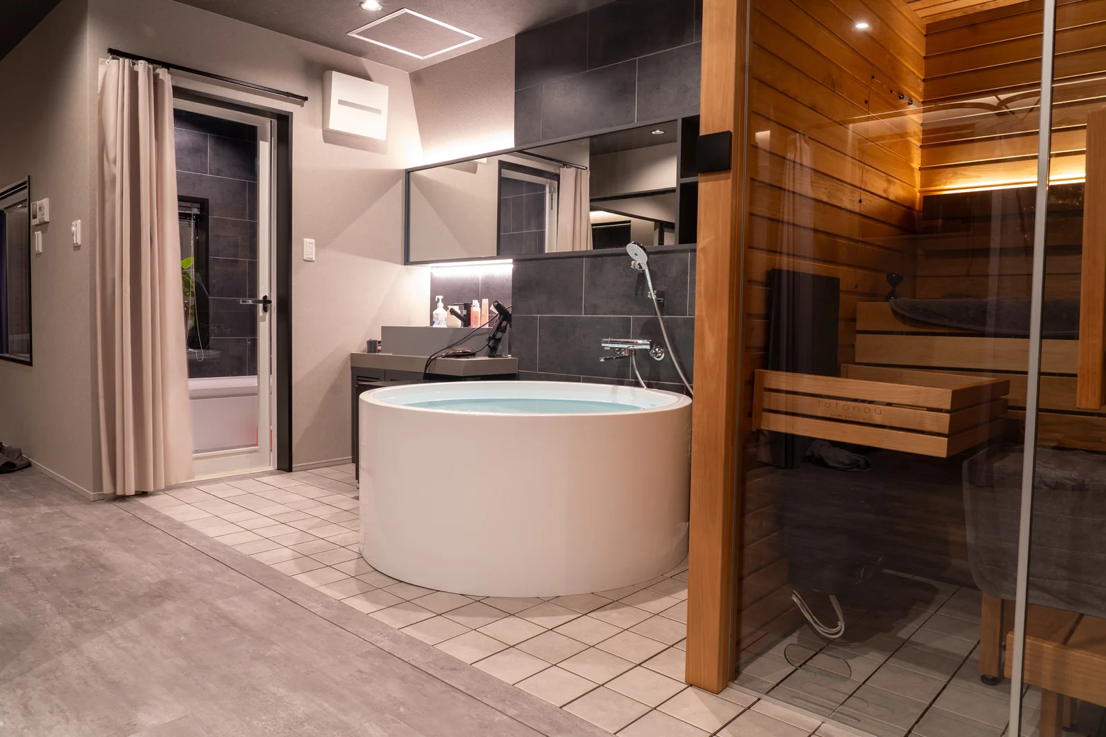 SARA SAUNA
