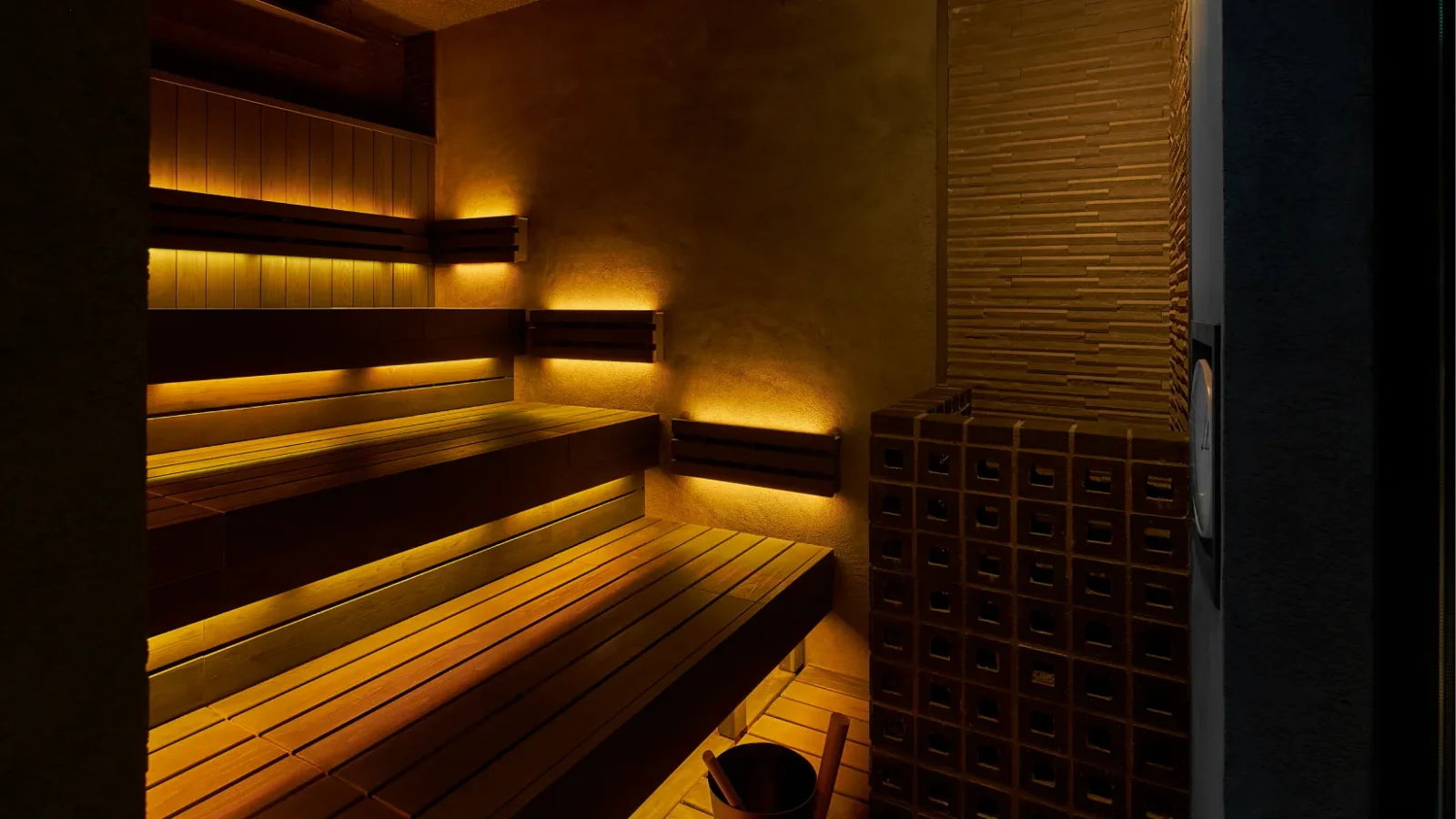 FAV LUX 鹿児島天文館 PrivateSauna