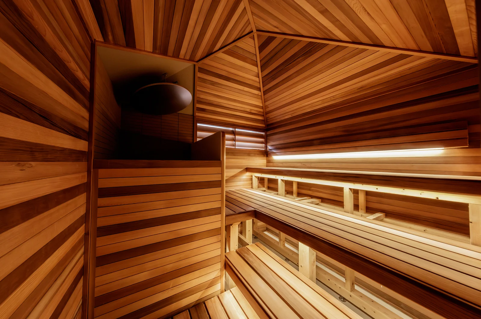 門仲SAUNAS LO