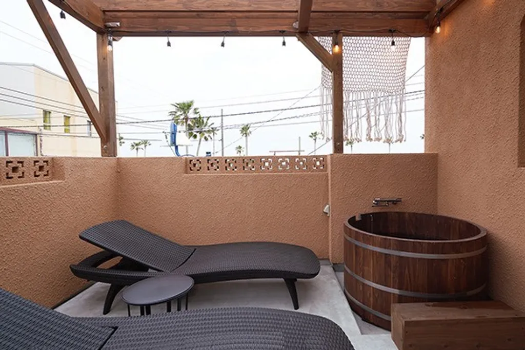 SEASIDE SURF SAUNA 3