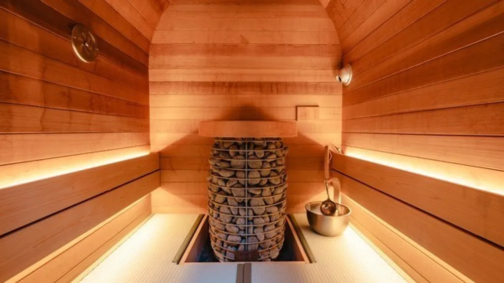 SAUNA Giraffe 天神 3